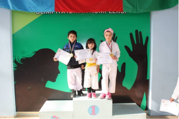“2 fevral- Gənclər Günü” münasibəti ilə VKC karate idman növü üzrə açıq rayon birinciliyi